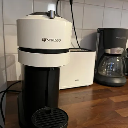 Art Deco Flat In Punavuori, High Ceilings & Lift Apartment Helsinki